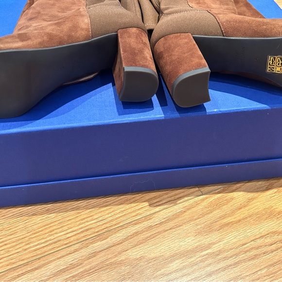 Size 35.5 Stuart Weitzman Carly Boots - Picture 3 of 4
